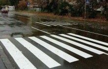 Киевавтодор озадачила неправильная "зебра" на Оболони