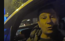 У Харкові активісти спіймали п'яного поліцейського за кермом, він намагався зняти номери з авто (відео)