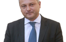 "Зараз нотаріусу пропонують здійснити незаконну реєстрацію. Кажуть, заплатиш штраф у 340 гривень і можеш працювати далі"