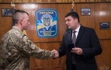 Гройсман поблагодарил украинских воинов за патриотизм, мужество и самоотверженную любовь к Родине