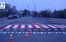 У Києві облаштували підвищений пішохідний перехід
