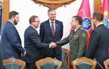 Полторак обговорив з конгресменами США можливість надання Україні летальної зброї
