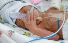 У Львові двоє немовлят через кашлюк потрапили до реанімації