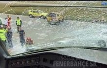 Літак з футболістами "Фенербахче" здійснив екстрену посадку через зіткнення з птахами