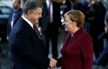 Poroshenko first to arrive at Merkel’s residence for Normandy Four talks