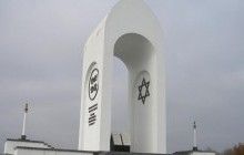 У Харкові представлять архівні документи та спогади очевидців трагедії "Попіл Дробицького яру" (рос.)