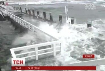 Сокрушительные ураганы атаковали Польшу, есть пострадавшие