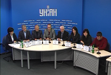 "Прес-конференція інвесторів недобудованих будинків: ЖК "Флагман" і ЖК "Родинний затишок" - міф чи реальність?"