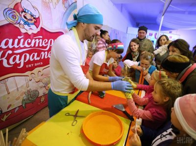 Фото ХІ Национальный праздник шоколада во Львове 15 октября 2016