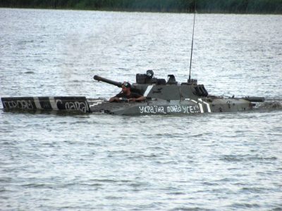 Новейшую технику опробовали в районе наведения мостовой переправы / facebook/Генштаб ВСУ 