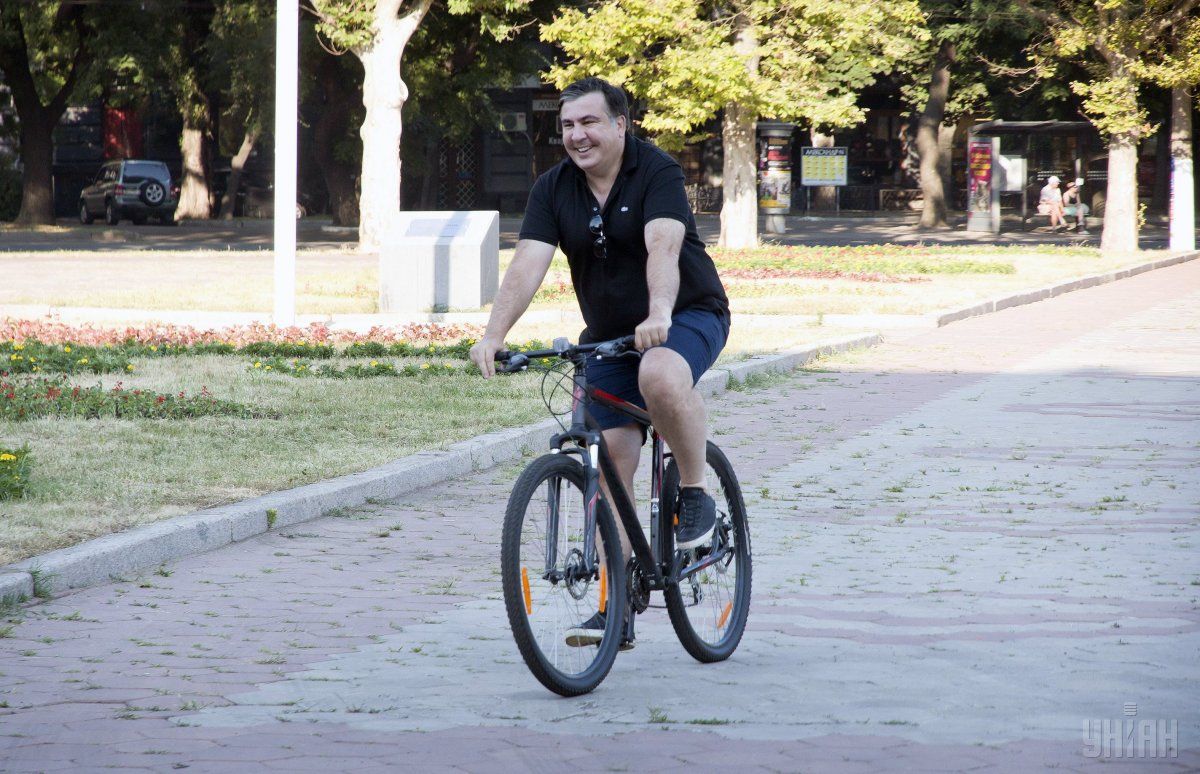 Саакашвили не медлит с освобождением / Фото УНИАН Саакашвили не медлит с освобождением / Фото УНИАН