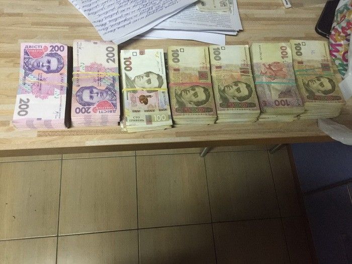 На Харьковщине чиновников 'Укрзализныци' поймали на хищении почти 30 миллионов гривен (фото) На Харьковщине чиновников 'Укрзализныци' поймали на хищении почти 30 миллионов гривен (фото)