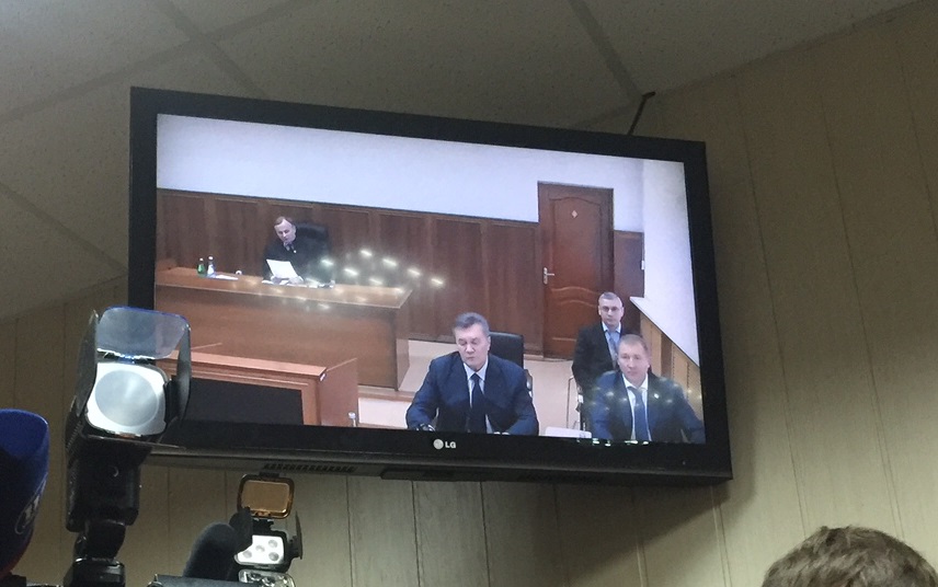 25 ноября экс-президент Украины Виктор Янукович вышел на связь с украинским судом для допроса по Skype / УНИАН