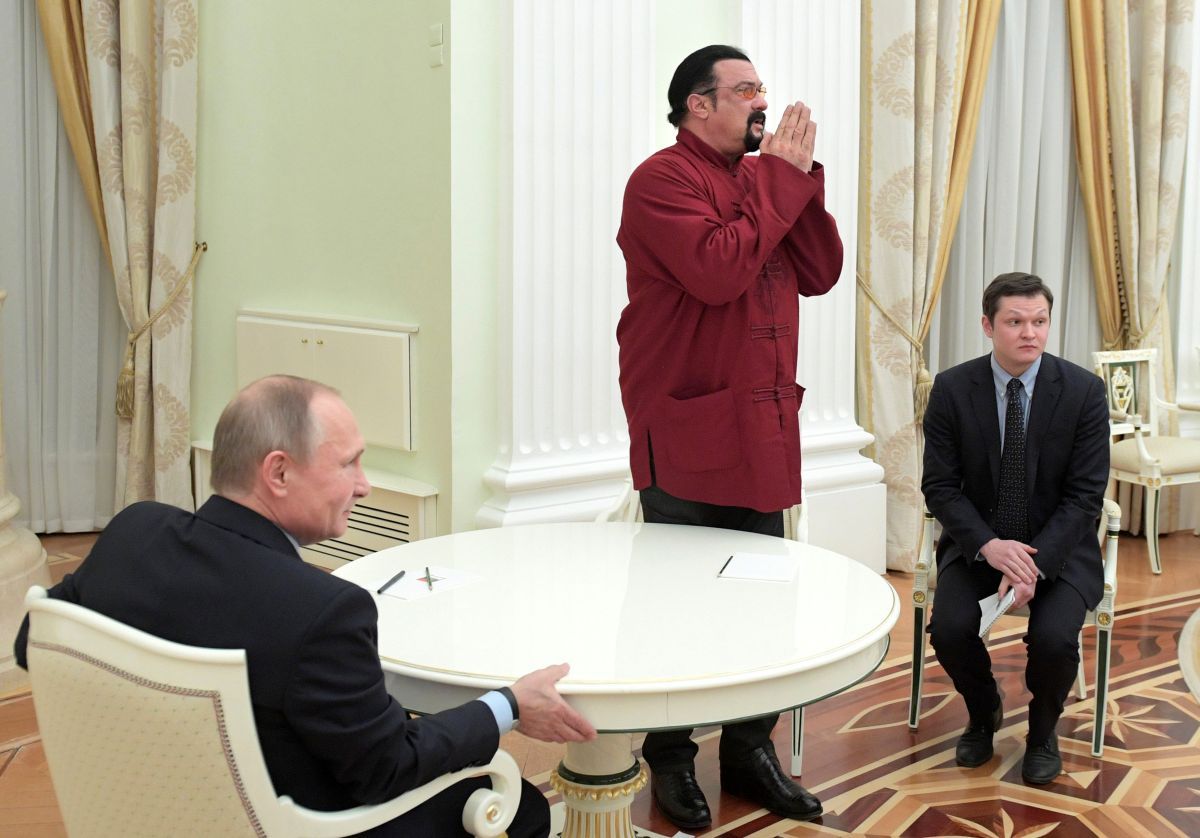 Владимир Путин и Стивен Сигал / REUTERS