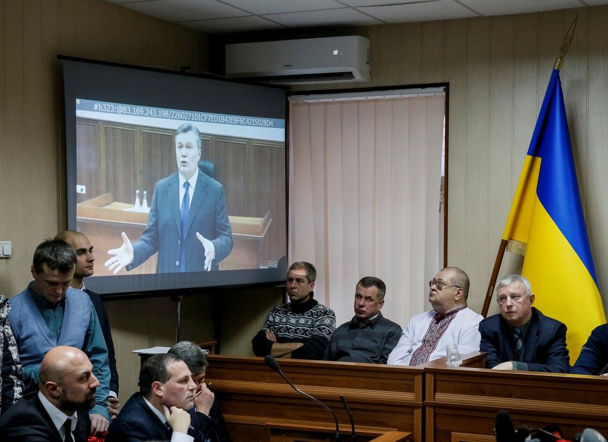 Виктор Янукович в ходе видеодопроса / REUTERS