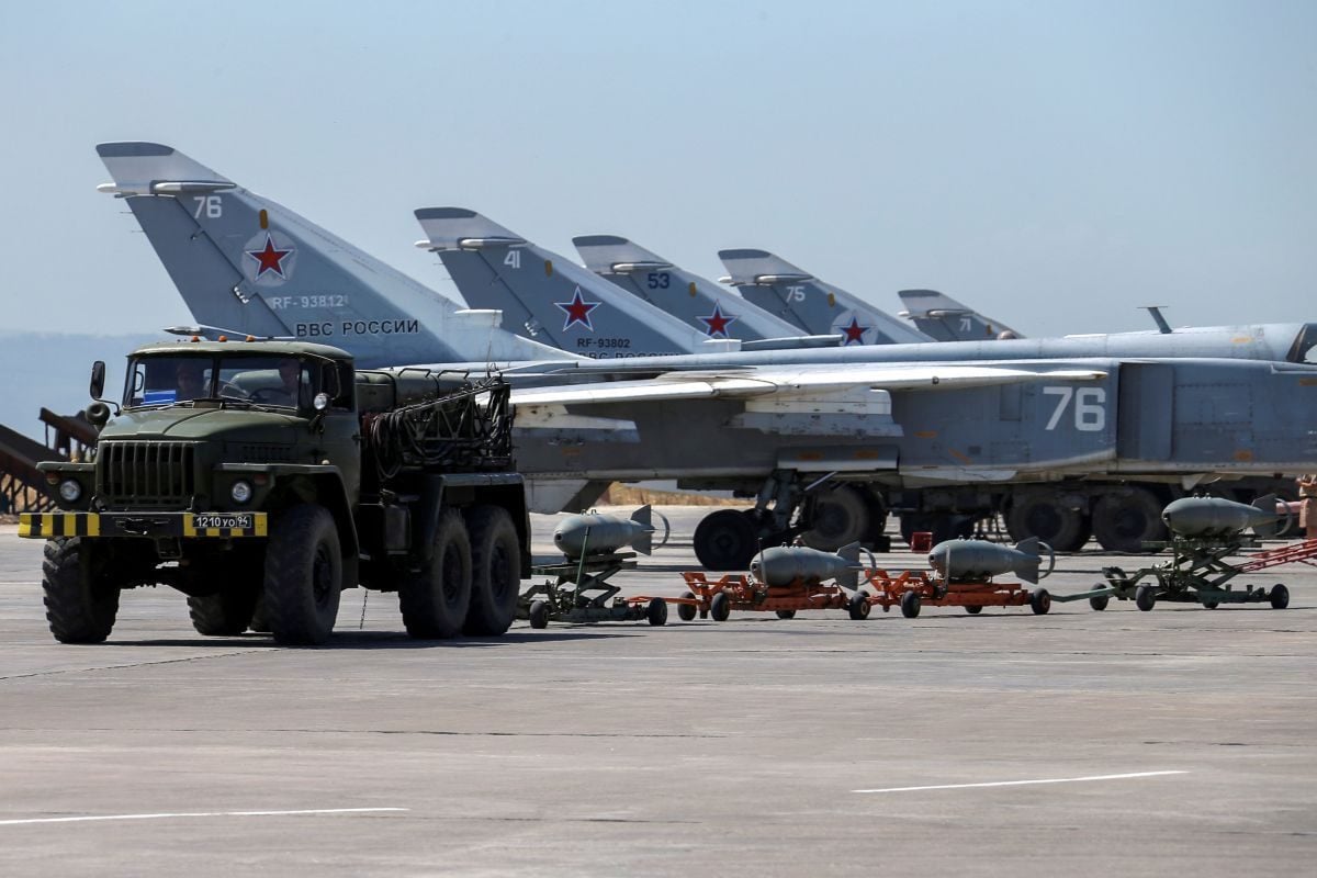 Росія таємно направила вантажне судно на стратегічну військову базу в Сирії, – WSJ