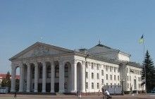 Директор Чернігівського драмтеатру просить організаторів концерту Потапа і Насті скасувати виступ