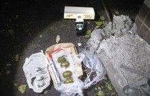 У Києві затримали чоловіків, які намагались продати гранати на Оболонському проспекті