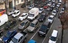 В центре Киева образовались пробки из-за перекрытых улиц