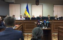 Видеодопрос Януковича: суд решил взять перерыв на 20 минут из-за отсутствия обвиняемых
