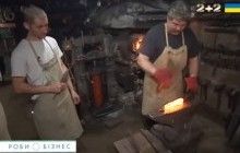 Учні українського коваля, який загинув у зоні АТО, відкривають секрети дамаської сталі (відео)