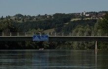 Швейцарське селище, в якому проживають 300 мільйонерів, прийме одну сім'ю біженців