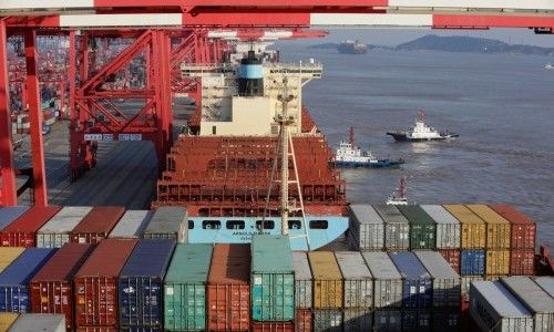 Значение Запада сокращается :