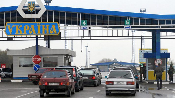 Оформление и пропуск пустых грузовиков в обоих направлениях уже начато / фото 365news.biz Оформление и пропуск пустых грузовиков в обоих направлениях уже начато / фото 365news.biz