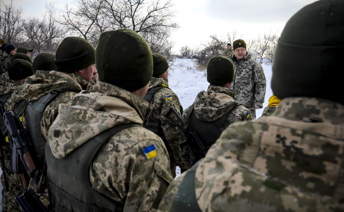 Порошенко на позициях ВСУ близ Горловки / president.gov.ua Порошенко на позициях ВСУ близ Горловки / president.gov.ua