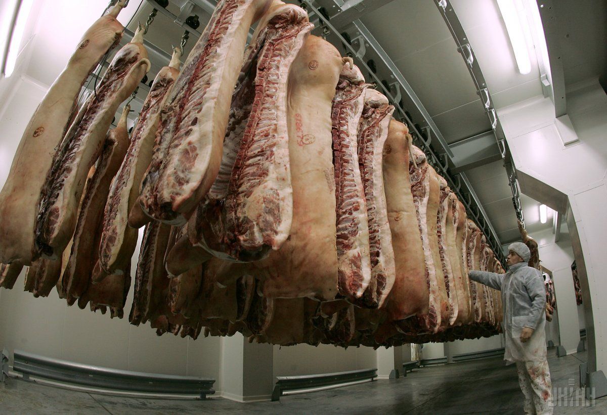 Імпорт свинини в Україну скоротився майже в 2,4 рази / фото УНІАН