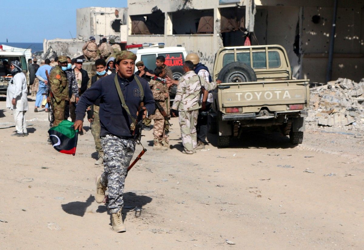 Libya Crisis: Fighting Near Tripoli Leaves 21 Dead – BBC | UNIAN