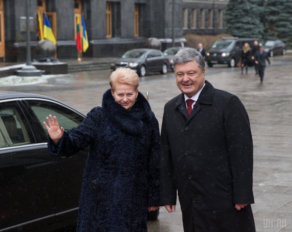 Петр Порошенко и Даля Грибаускайте / Фото УНИАН Петр Порошенко и Даля Грибаускайте / Фото УНИАН