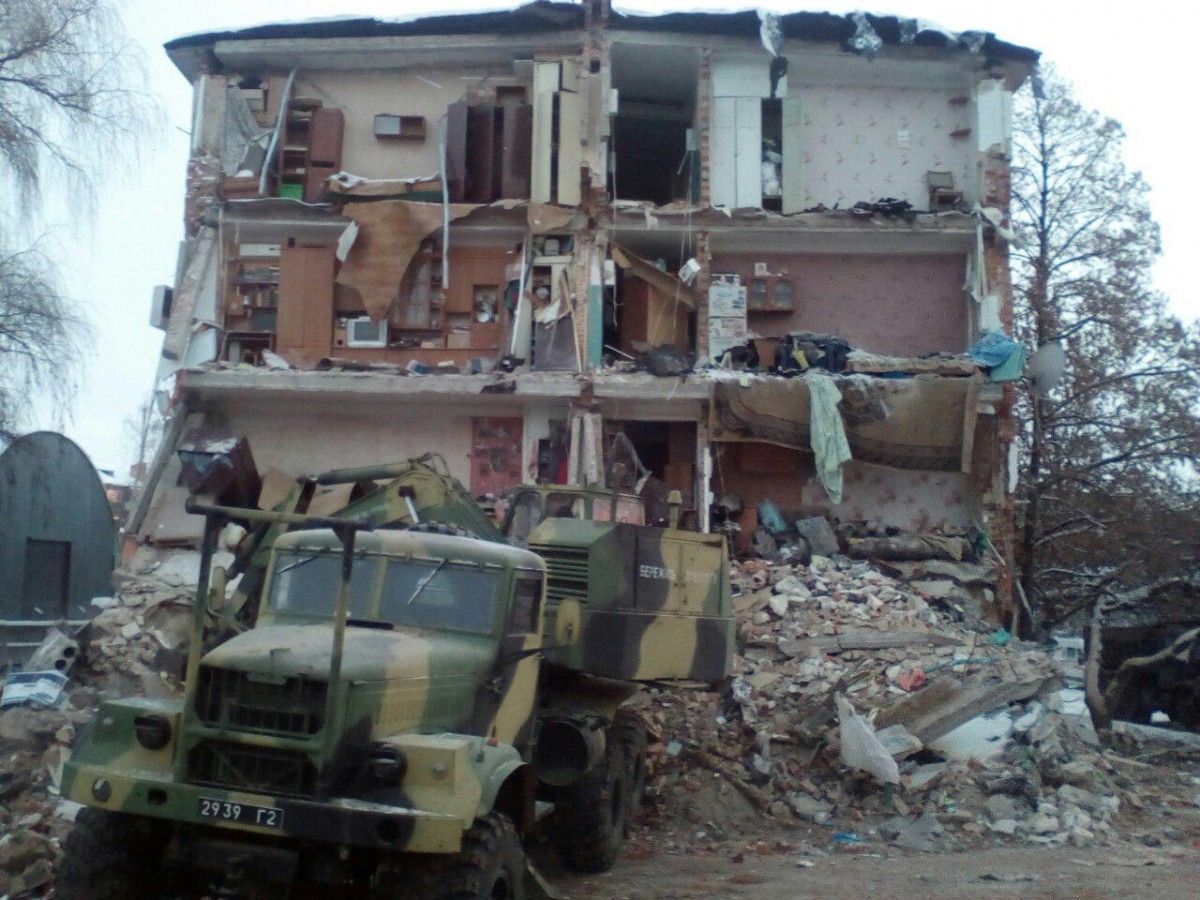 Внаслідок обвалу гуртожитку у Чернігові постраждали 7 осіб / dsns.gov.ua Внаслідок обвалу гуртожитку у Чернігові постраждали 7 осіб / dsns.gov.ua