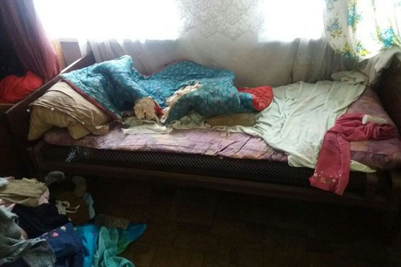 На Донеччині отримали обмороження діти, яких мати залишила у холодному будинку (фото) На Донеччині отримали обмороження діти, яких мати залишила у холодному будинку (фото)