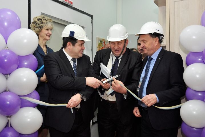 Торжественная церемония открытия пульта / Фото www.energoatom.kiev.ua Торжественная церемония открытия пульта / Фото www.energoatom.kiev.ua