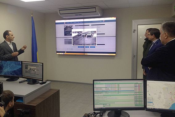 У Маріуполі відкрили аналітичний центр, який збиратиме дані з усіх камер спостереження на Донеччині У Маріуполі відкрили аналітичний центр, який збиратиме дані з усіх камер спостереження на Донеччині
