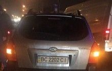 Во Львове пьяный чиновник горсовета совершил ДТП, в понедельник идет "на ковер" к руководству (фото)