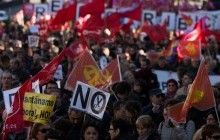 В столице Испании десятки тысяч людей вышли на митинги против правительственной политики экономии