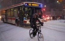 В Канаде из-за сильного ветра тысячи человек остались без электричества
