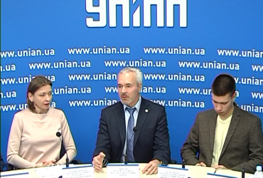 "Політичні партії: ми фінансуємо, ми контролюємо"