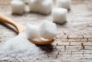 Женщина отказалась от сахара на 6 месяцев: как изменилось лицо и тело