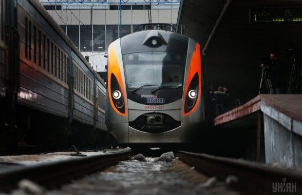 Пасажирка розкритикувала харчування в "Інтерсіті +", в "Укрзалізниці" виправдалися миттєво: "меню на стадії оновлення"