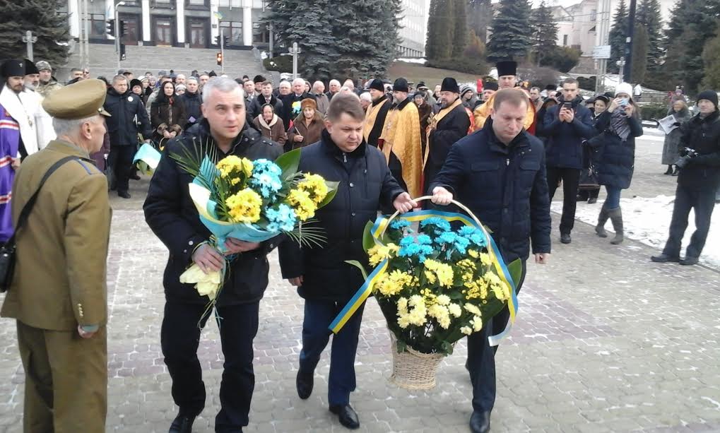 Участь у заходах взяли голова ОДА Степан Барна та голова облради Віктор Овчарук / Фото oda.te.gov.ua Участь у заходах взяли голова ОДА Степан Барна та голова облради Віктор Овчарук / Фото oda.te.gov.ua