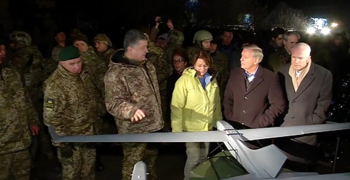 Пограничникам передали новое вооружение и транспорт / Скриншот Пограничникам передали новое вооружение и транспорт / Скриншот