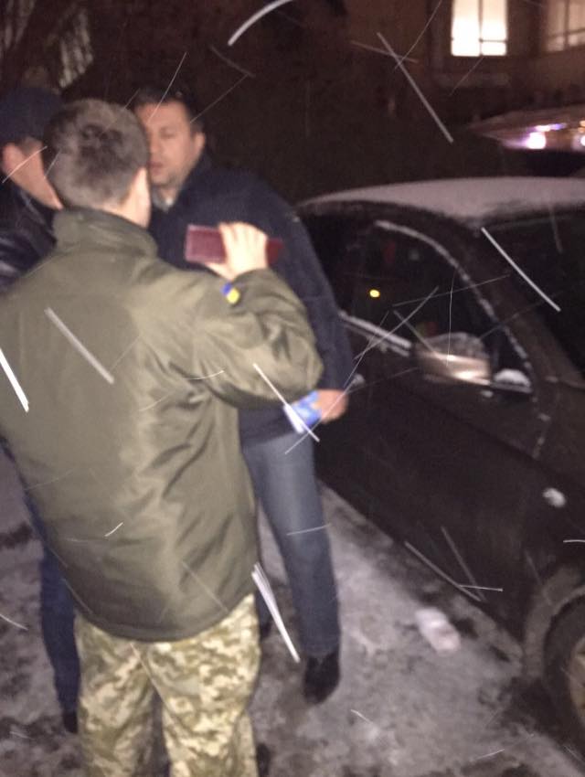 Помічник нардепа "погорів" на хабарі / facebook.com/MatiosAnatolii Помічник нардепа "погорів" на хабарі / facebook.com/MatiosAnatolii