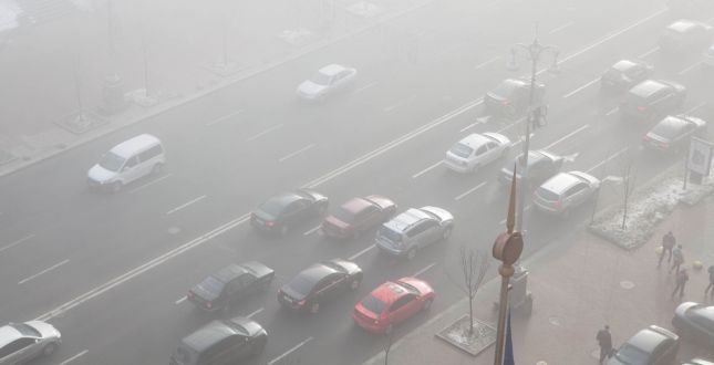 В последние дни столицу окутал смог / фото: kievcity.gov.ua