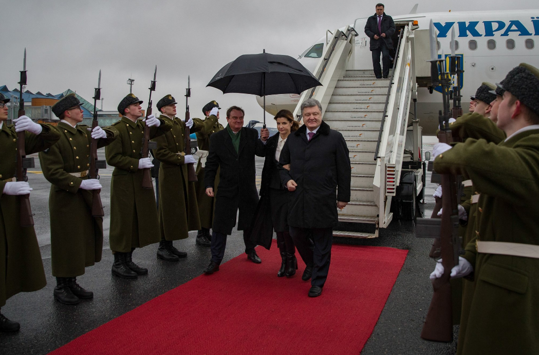Порошенко прибув до Естонії / president.gov.ua Порошенко прибув до Естонії / president.gov.ua