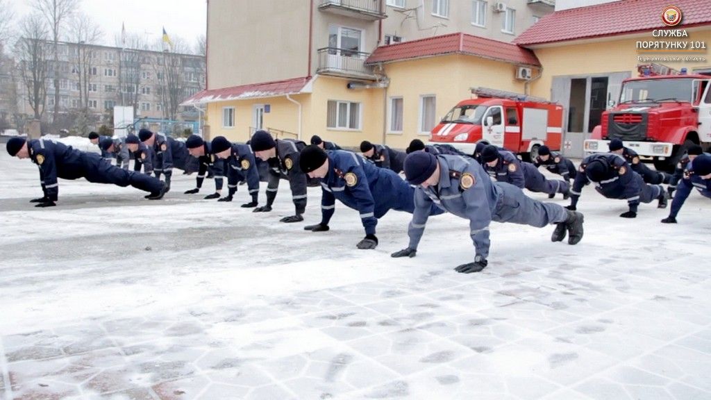 Тернопільські рятувальники долучилися до флешмобу 22 PushUpChallenge (відео) Тернопільські рятувальники долучилися до флешмобу 22 PushUpChallenge (відео)