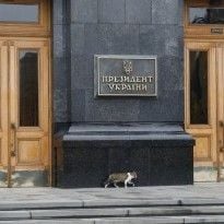 Zelensky's spokesperson refutes reports on "ban on returning fire", "lifting Donbas blockade"