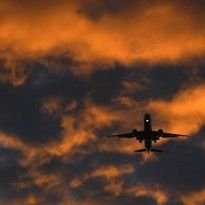 Работников пяти АЭС эвакуировали в Германии из-за прерывания связи с самолетом